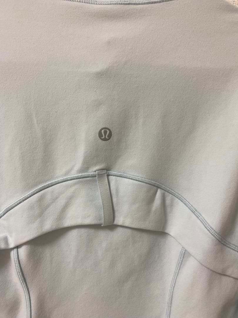 美品 ルルレモン Define ジャケット Nulu 6水色 Lululemon