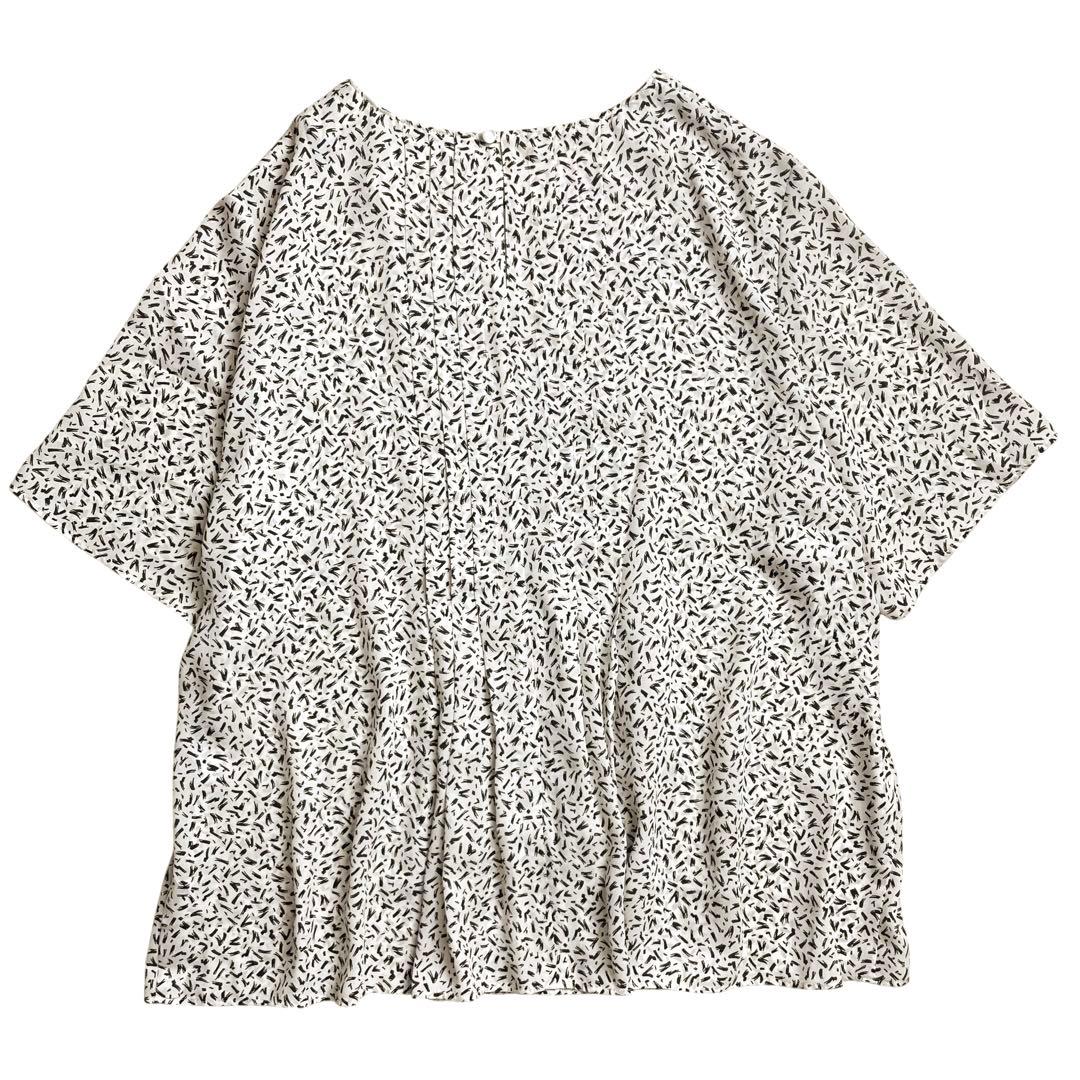 極美品 23区 25SS大きいサイズ ペインティングプリントブラウス 希少50