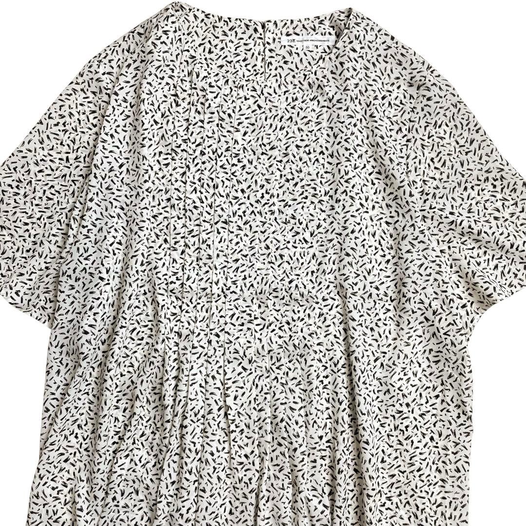 極美品 23区 25SS大きいサイズ ペインティングプリントブラウス 希少50