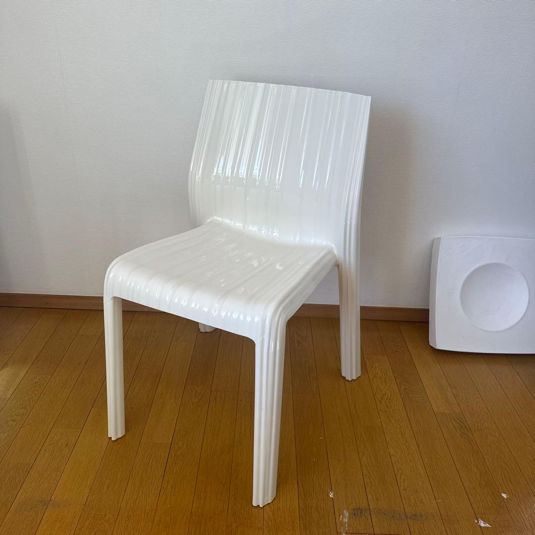 Kartell Frilly カルテル フリーリー グロッシーホワイト チェア