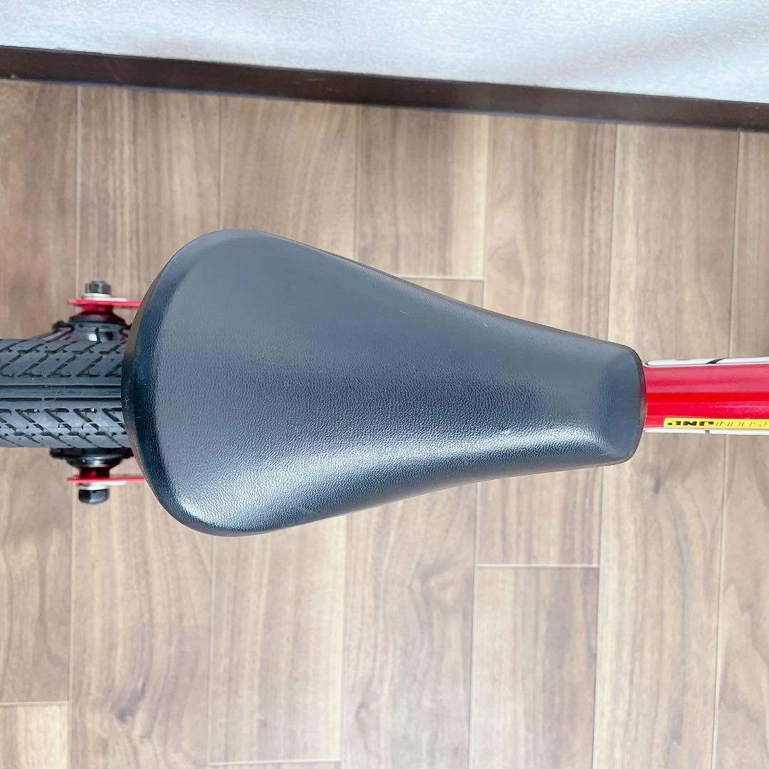 ストライダー　赤　レッド　カスタムホイール