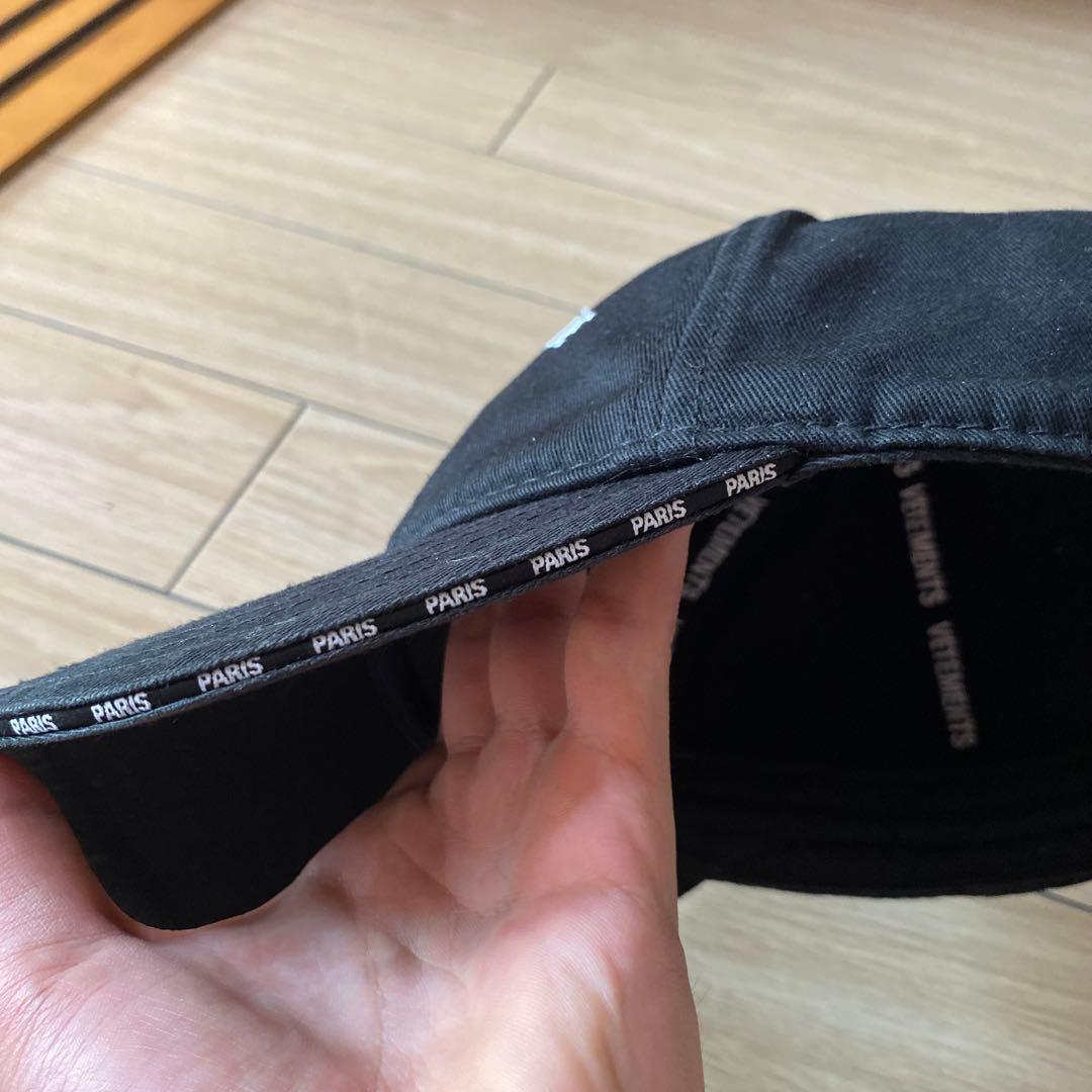 VETEMENTS 限定キャップ