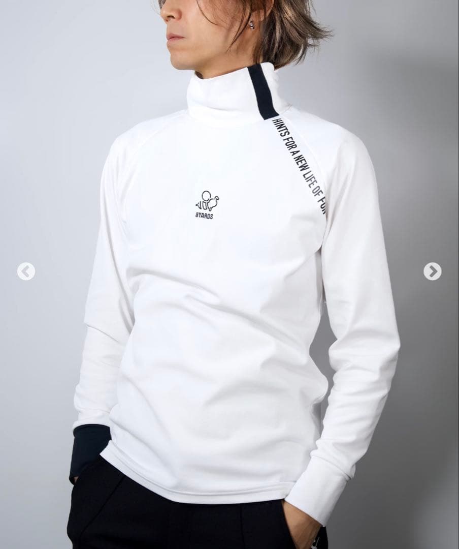 ハチヤーズ ホワイトハイネックシャツ