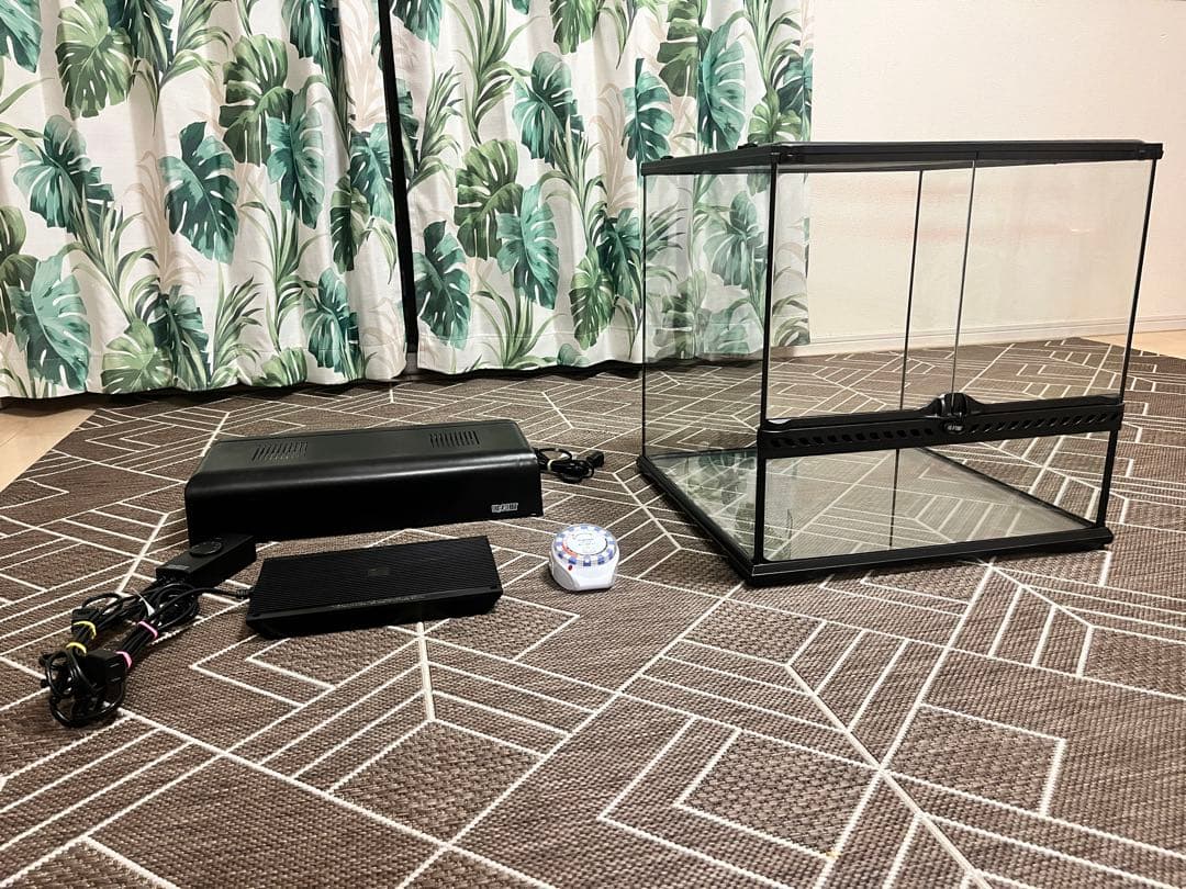 Exo terra 大きめ飼育ケージ 蛍光灯2灯付き ヒーターセット