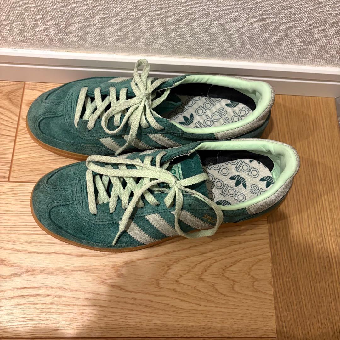 adidas Spezialグリーンスニーカー
