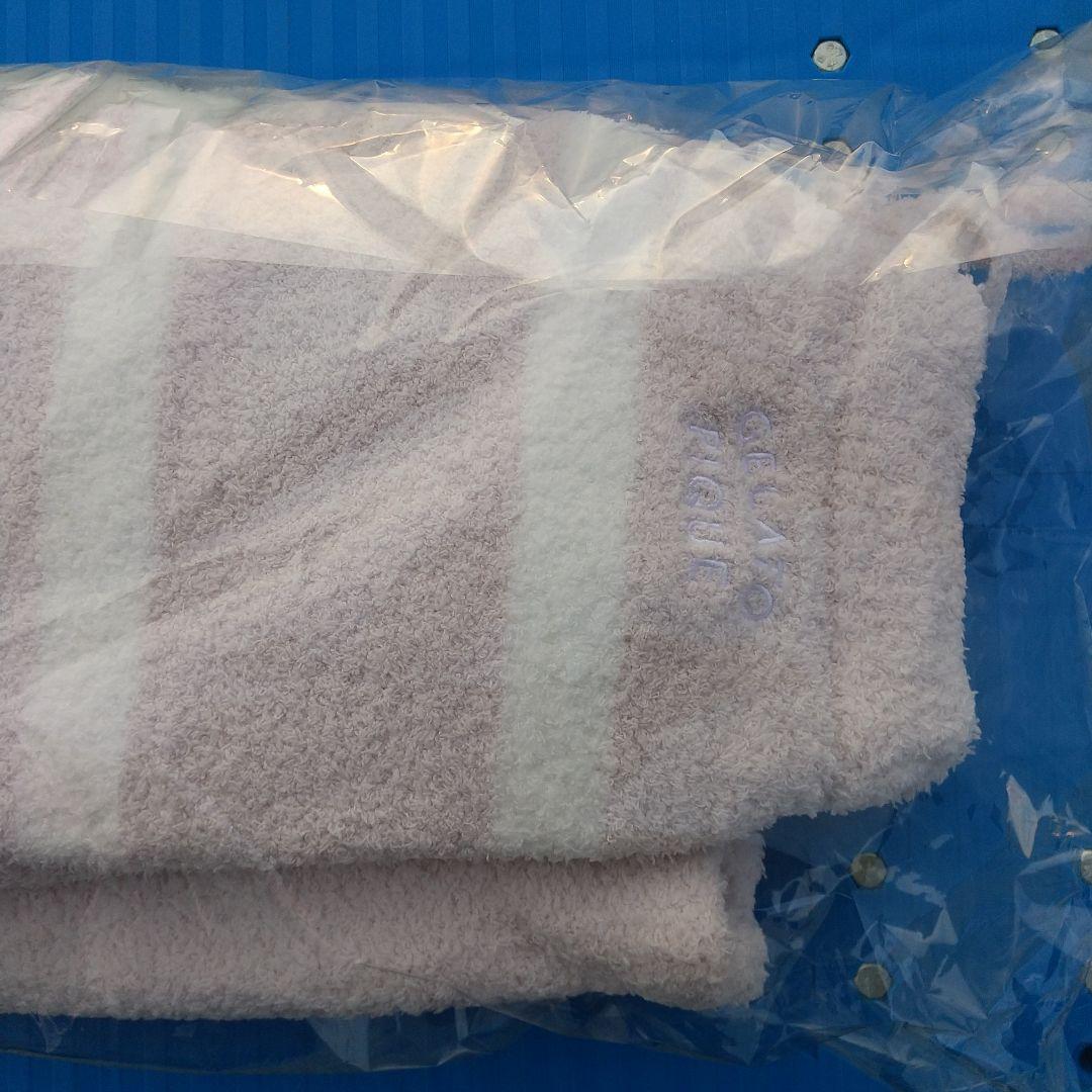 ジェラートピケ パウダーロゴジャガードプルオーバー＆ロングパンツセット ピンク