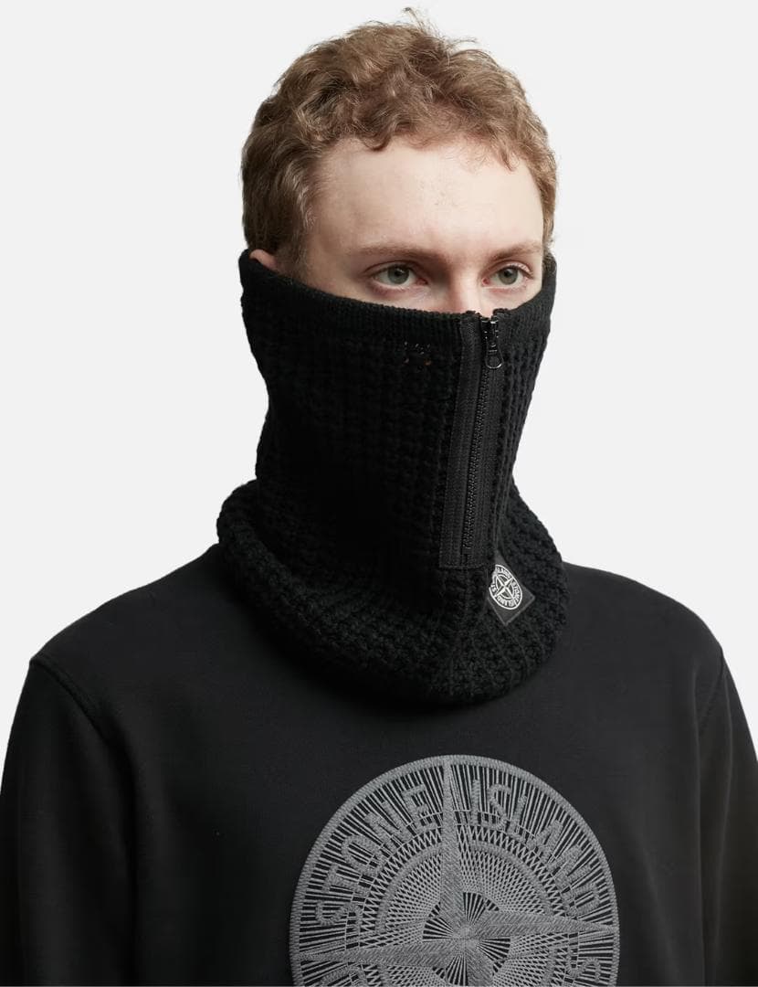 STONE 　ネックウォーマー　ジップ　黒　ストーンアイランド　新品