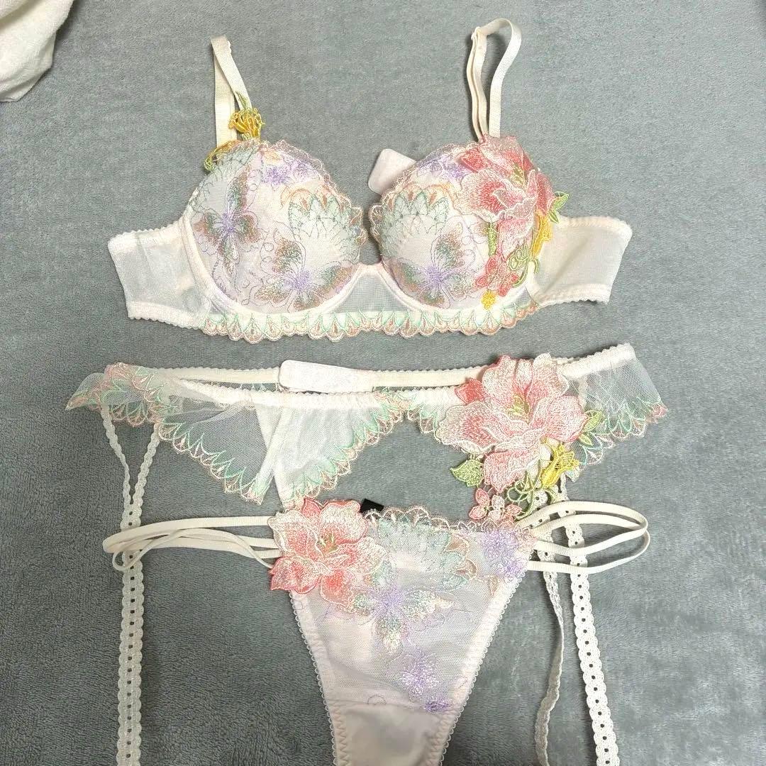 サルート みずがめ座 c70 Mサイズ OC 42G 42グループ 水瓶座