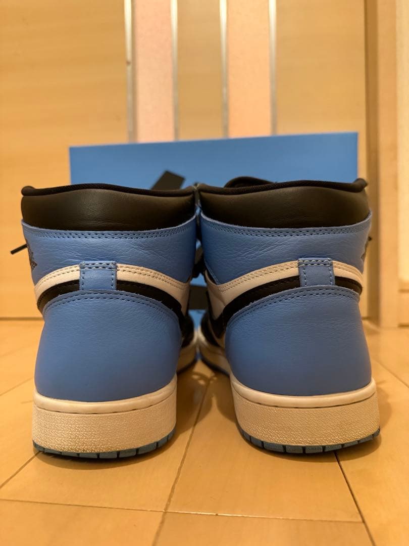 Nike Air Jordan 1 Retro ユニバーシティブルー