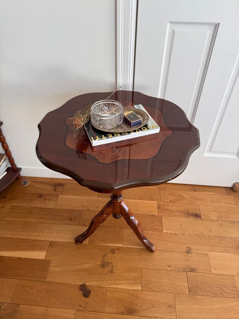 アンティーク調　ティーテーブル　サイドテーブル　ワインテーブル