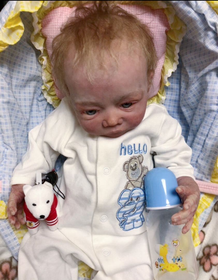 シリコン　リボーンドール　リアル赤ちゃん