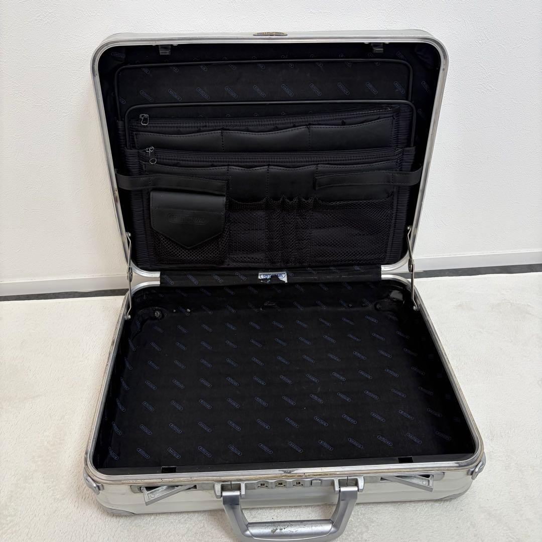 廃盤希少 RIMOWA リモワ アタッシュケース シルバー アルミニウム