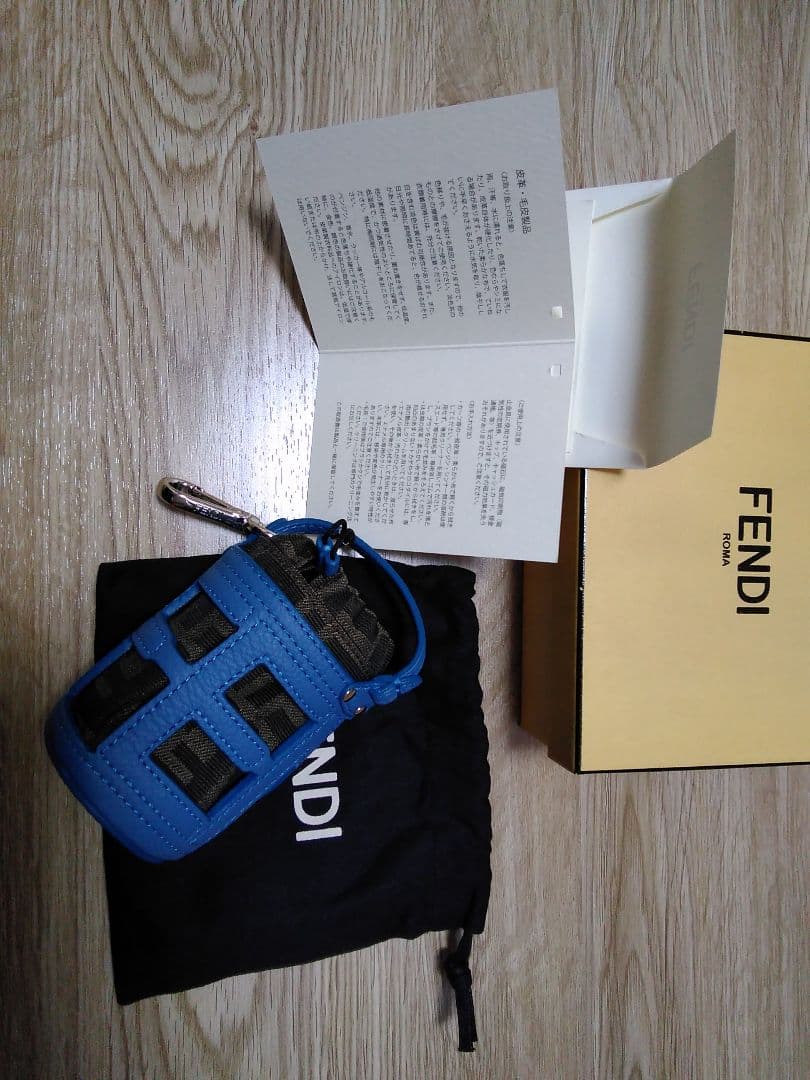 フェンディ FENDI バッグチャーム キーホルダー 新品