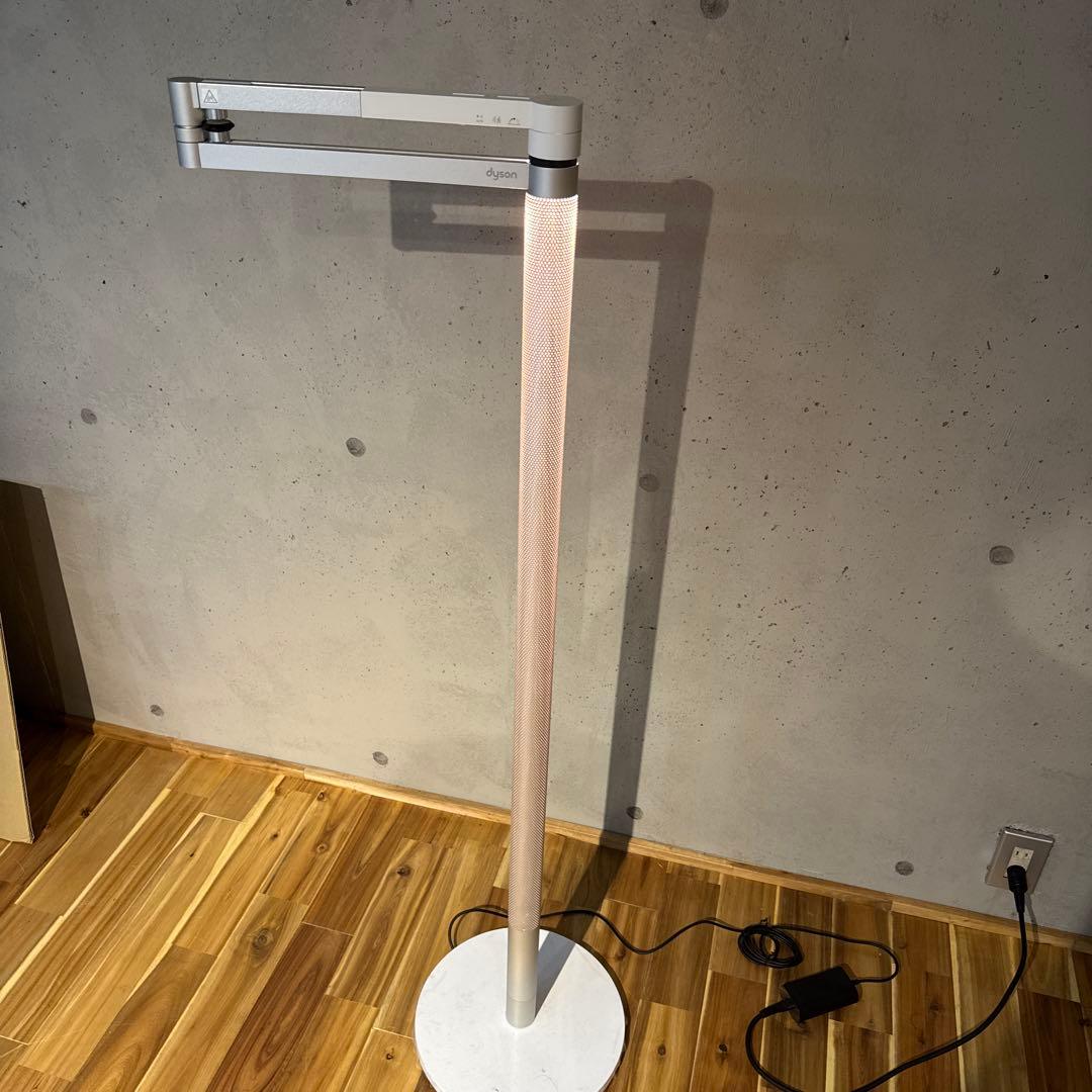 Dyson Lightcycle Morph スタンドライト