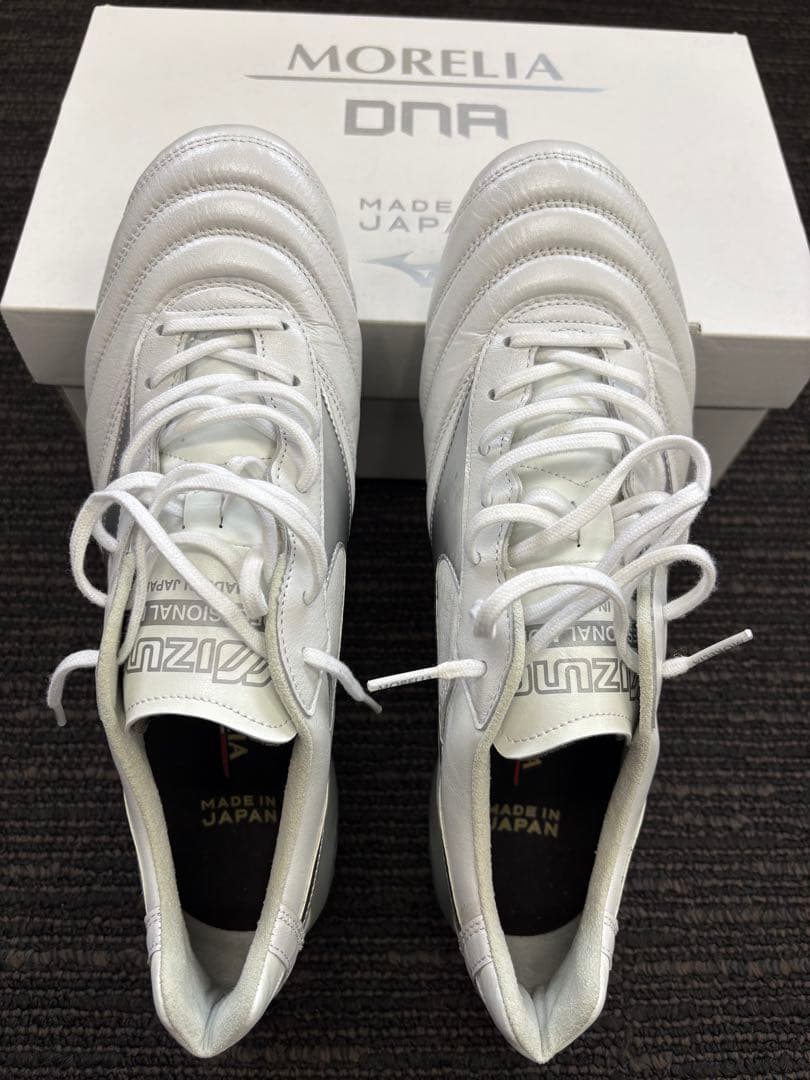モレリア DNA JAPAN ホワイト×シルバー　27cm
