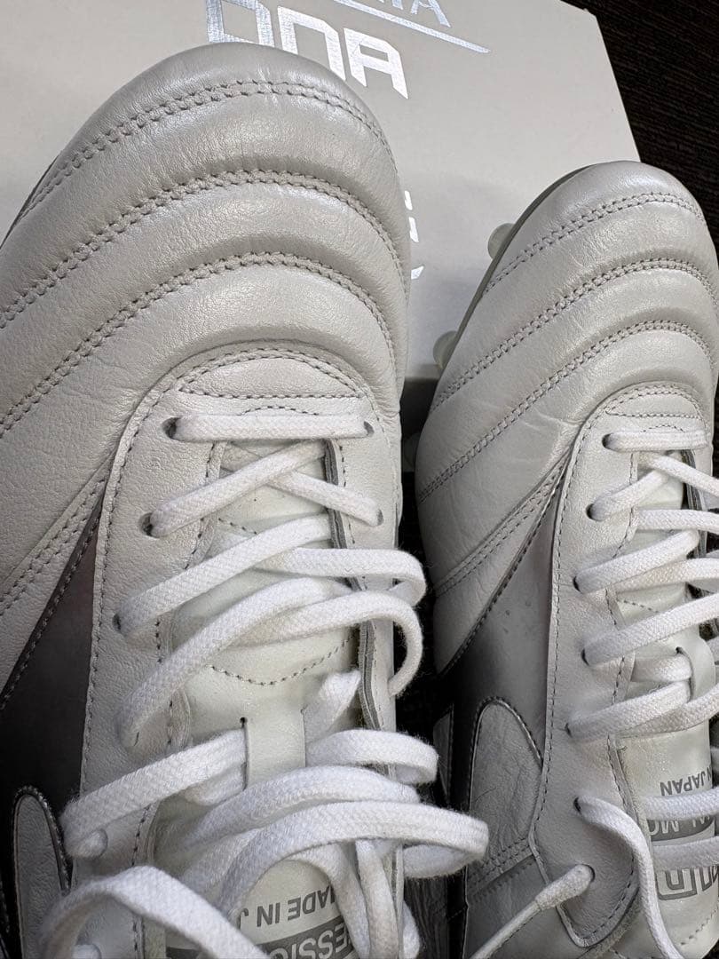 モレリア DNA JAPAN ホワイト×シルバー　27cm