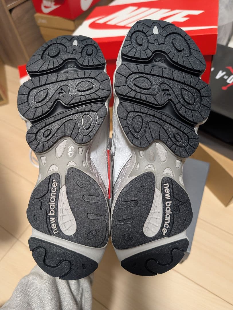 New Balance M1000 27センチ