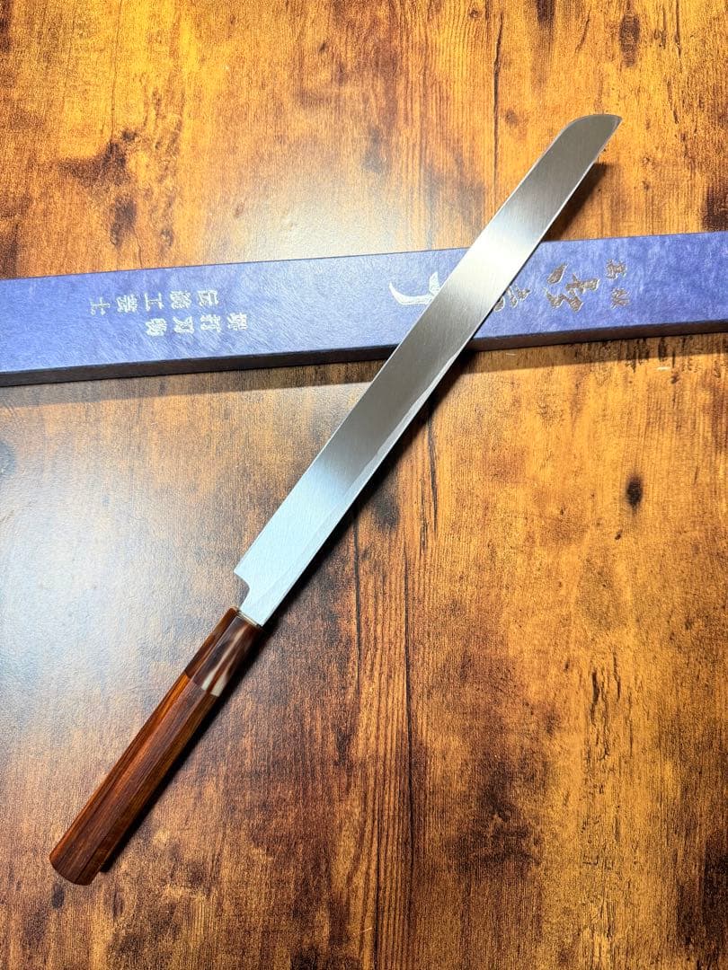 【堺打刃物】　祥太郎作　蛸引 先丸　包丁　尺　白鋼　紫檀白水牛八角柄