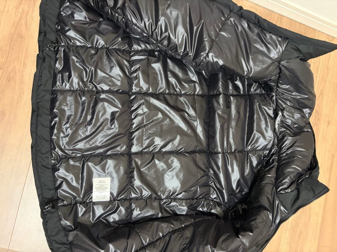 アークテリクス　アトムフーディ　AR Mサイズ　試着のみ　黒