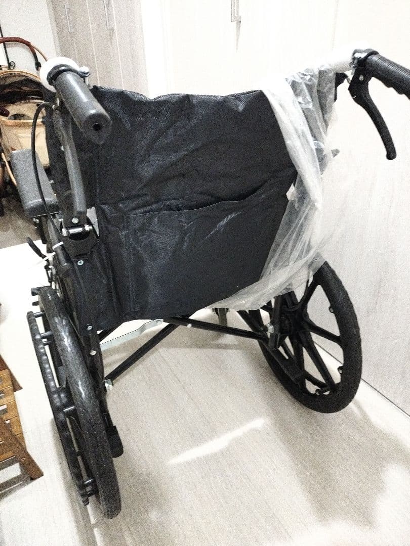 け*ん様 新品 車イス 車椅子
