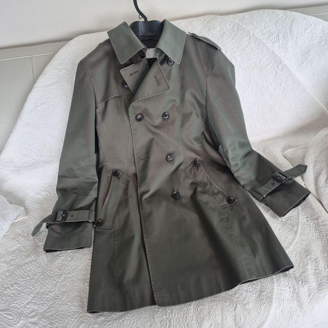 オリーブグリーン トレンチコート