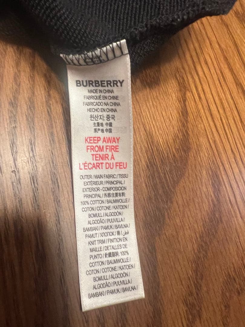 BURBERRY ブラック 花柄刺繍ワンピース