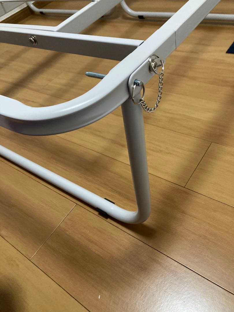【未使用・組立済み完成品】新生活に！折り畳みダブルベッド(ミルキーグレージュ)