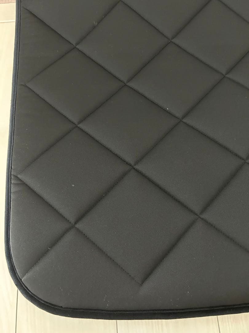 新品yosa カーリスホットアンドケア　マット　肩こり　リラクゼーション　温め