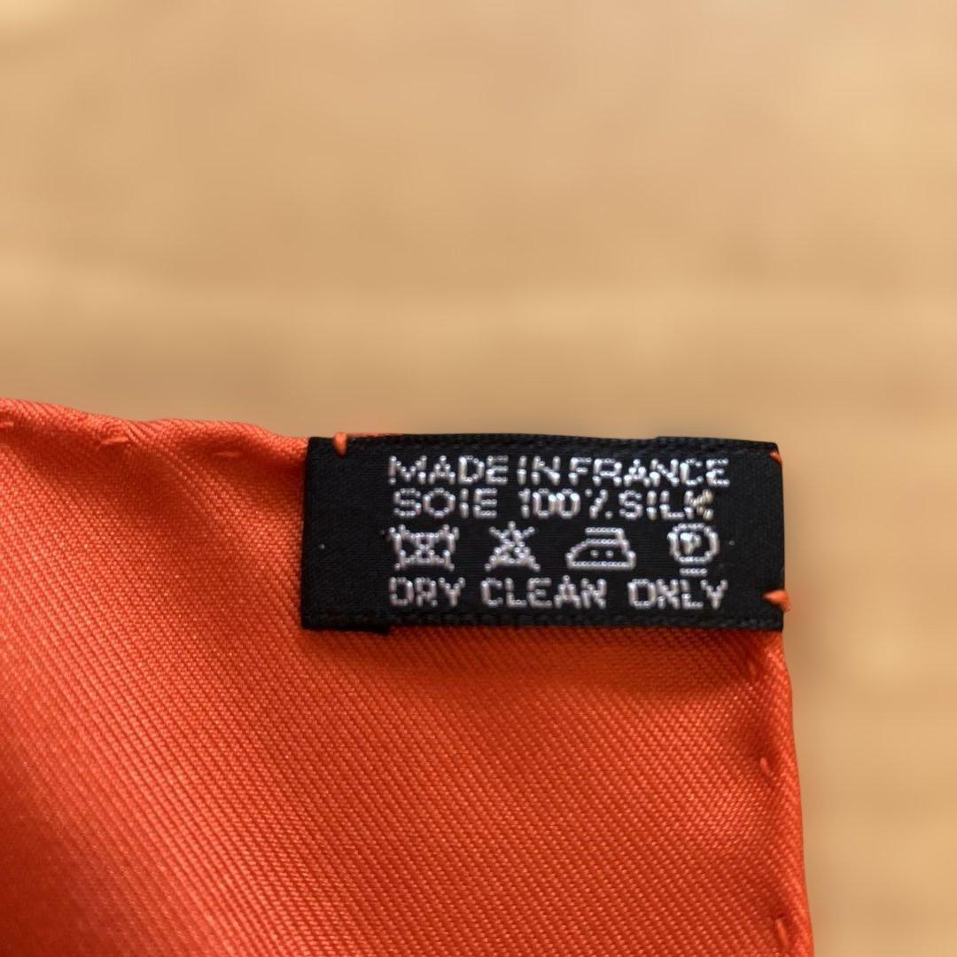 HERMES PAPIS オレンジ色の葉模様スカーフ　新品！