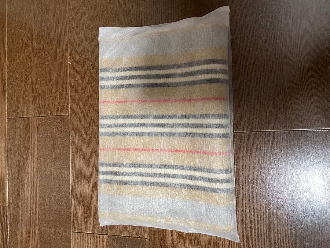 BURBERRY ストライプマフラー 新品タグ付き