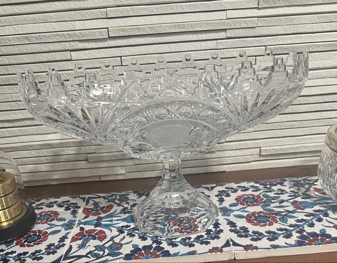 果物がよりおいしそう　ドイツ製　アンティーク　クリスタルガラス製コンポート