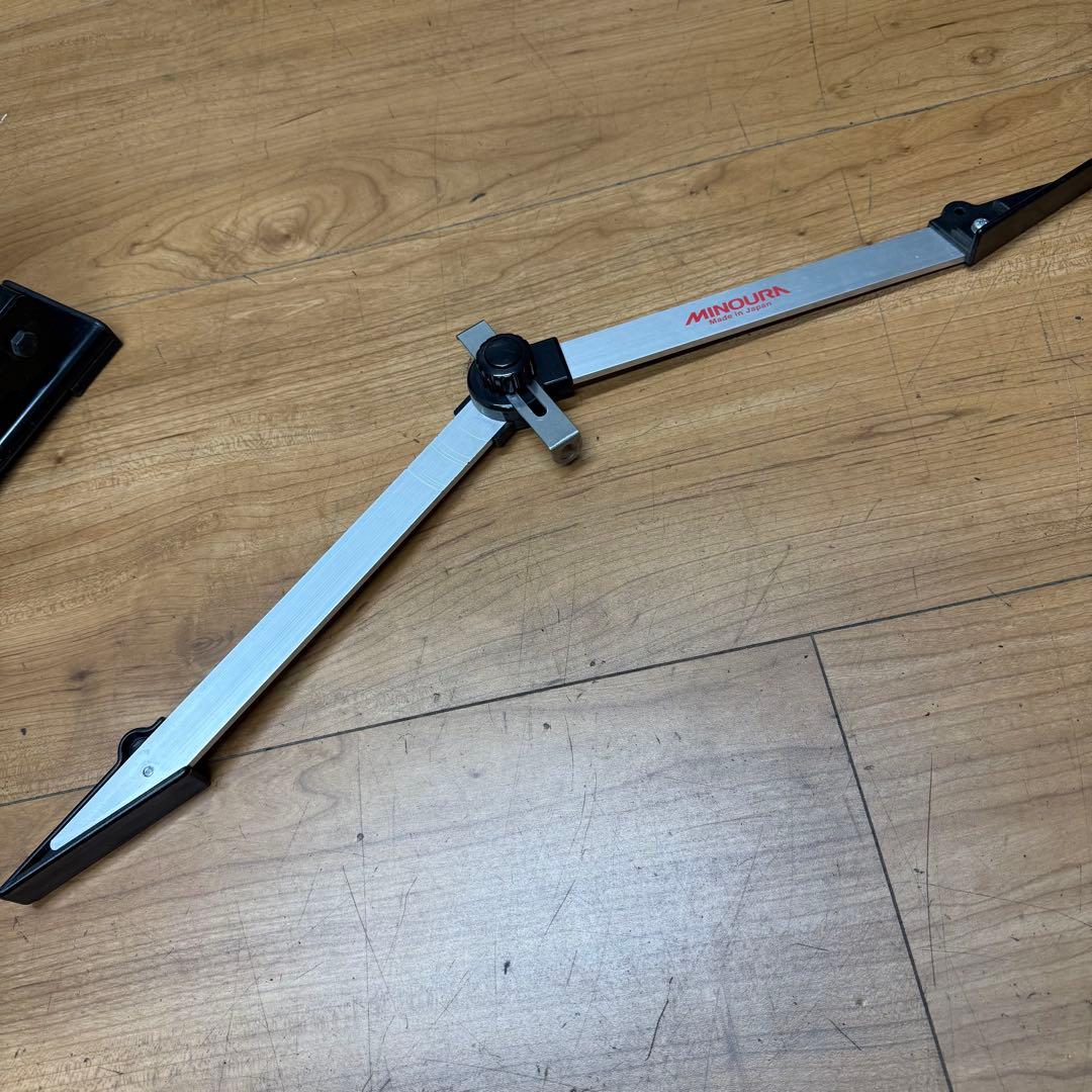 ミノウラ FT-1 振れ取り台 スルーアクスル用アダプター付