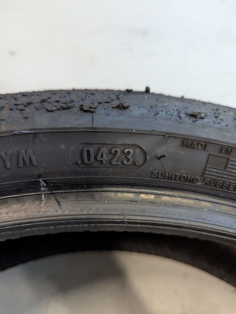 rf　ダンロップ　Q5 中古　残り溝3ミリほど サーキット3時間