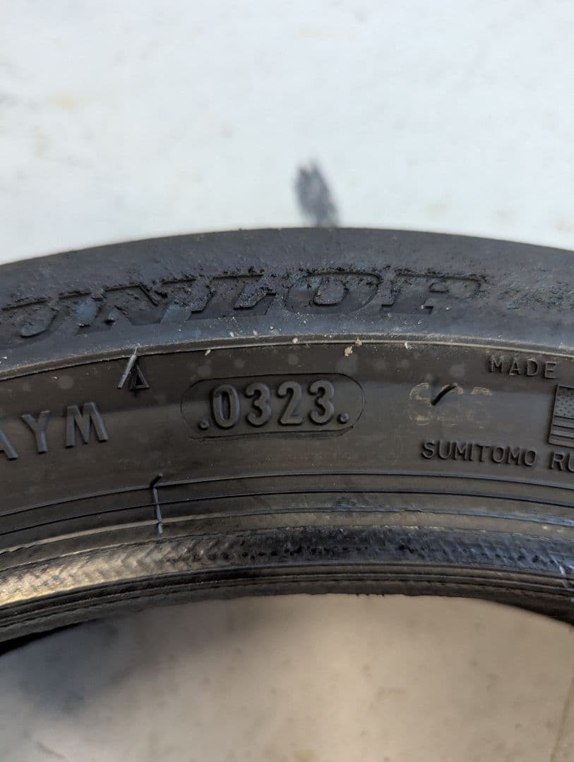 rf　ダンロップ　Q5 中古　残り溝3ミリほど サーキット3時間