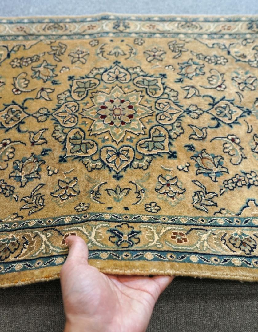 90×62cm　手織り　ペルシャ絨毯 ナイン ヴィンテージラグ