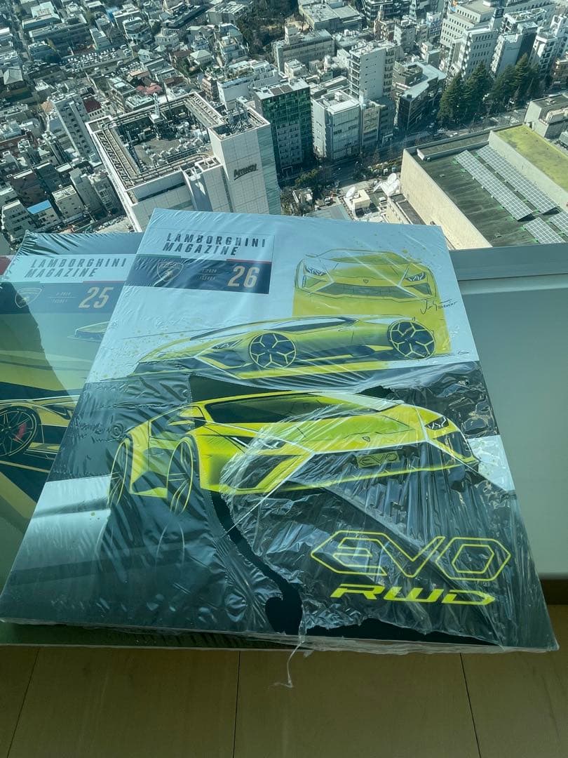 未開封LAMBORGHINI ランボルギーニ　マガジン　ISSUE