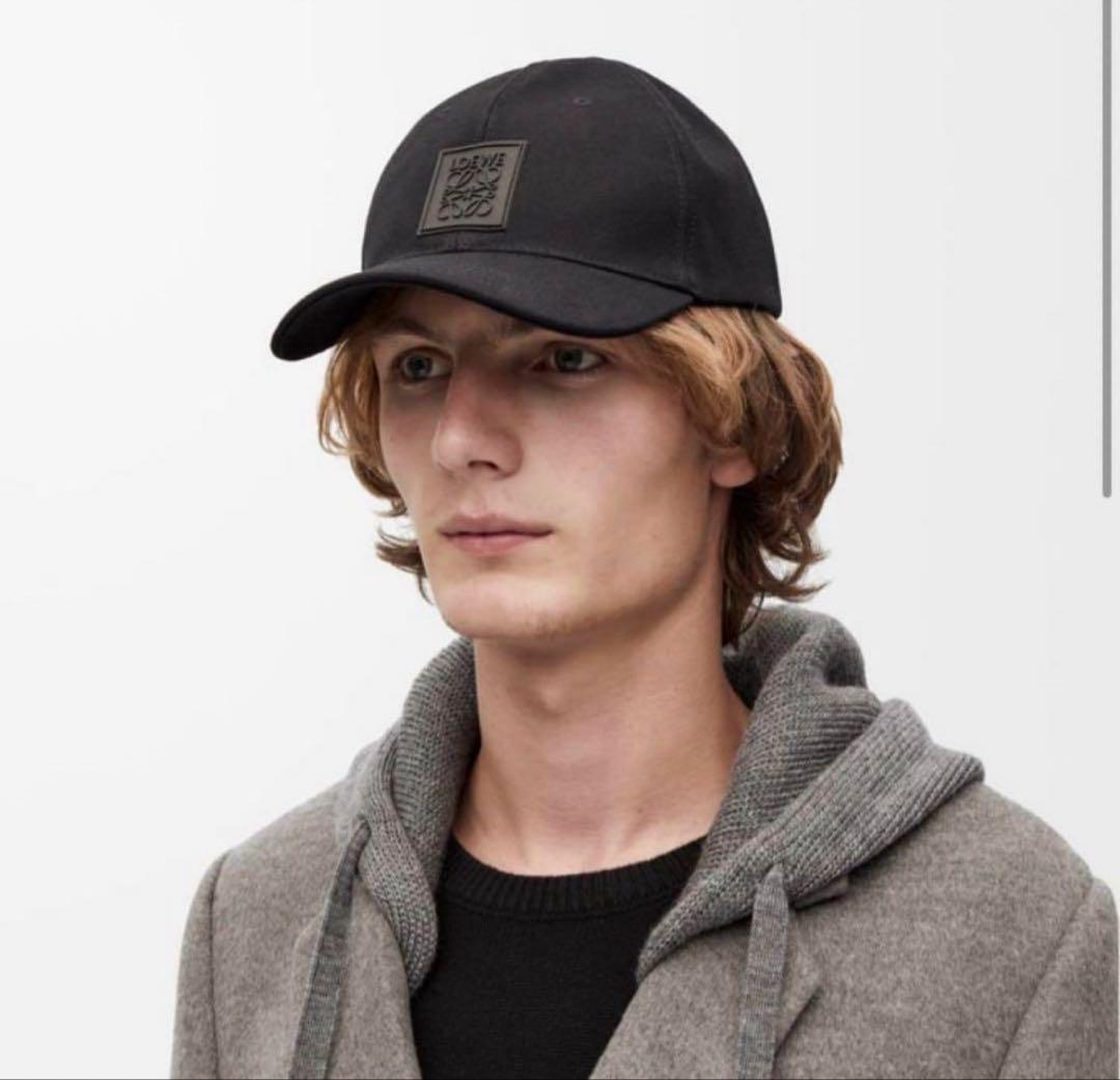 LOEWE ブラック ベースボールキャップ
