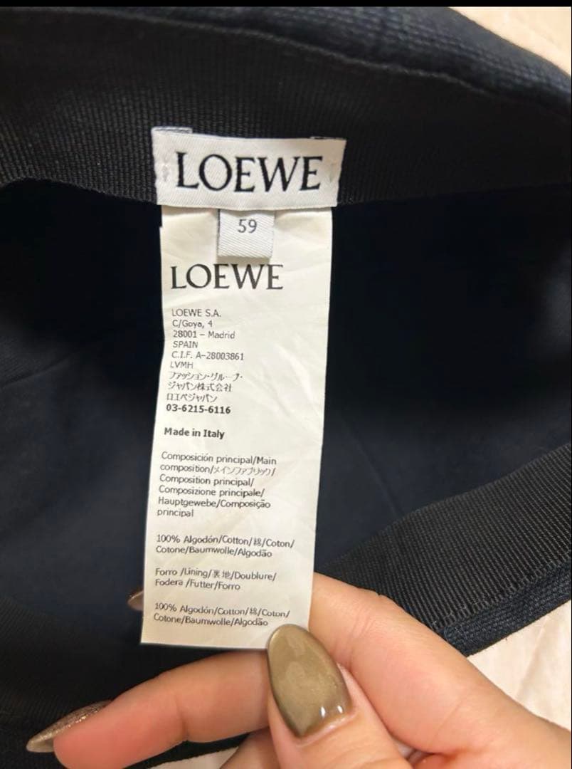 LOEWE ブラック ベースボールキャップ