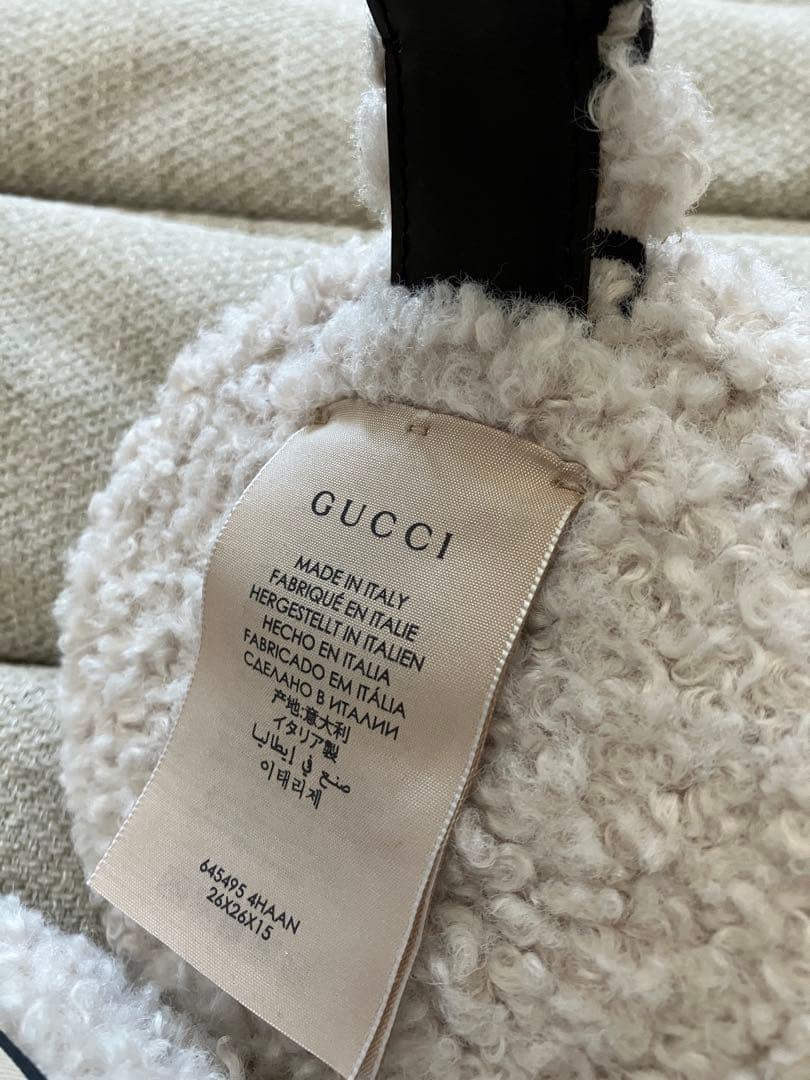 GUCCI GGロゴ イヤーマフ オフホワイト　美品