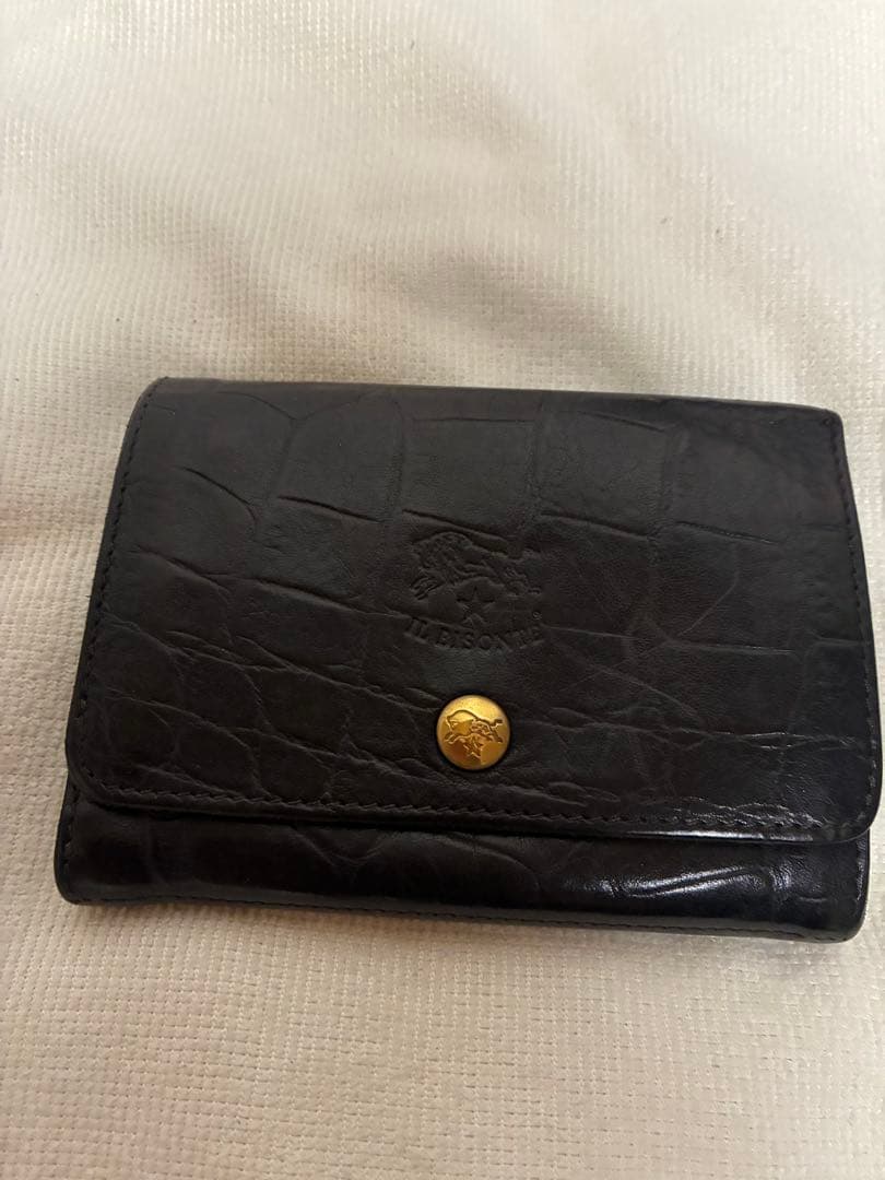 イルビゾンテ　クロコ型押しレザー二つ折り財布