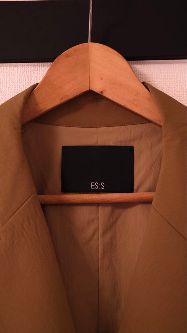 es:s タイプライタートレンチコート