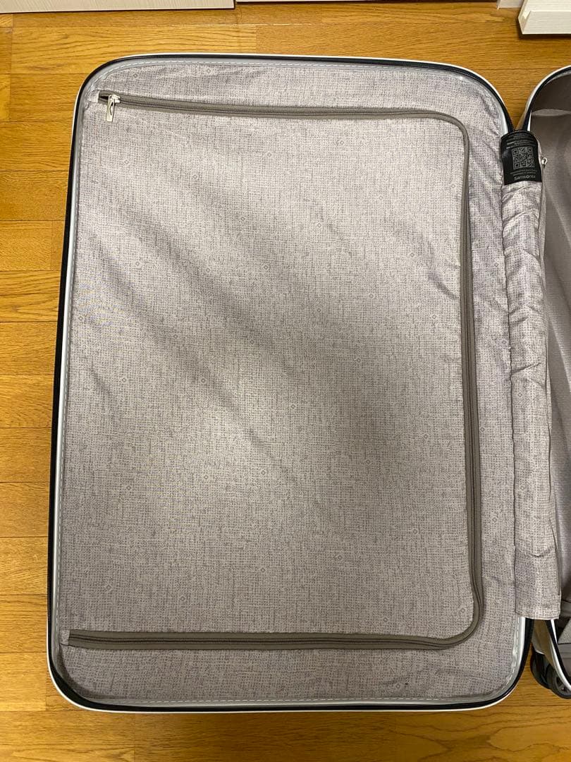 【るる】美品☆Samsonite シーライト　スピナー81 サムソナイト