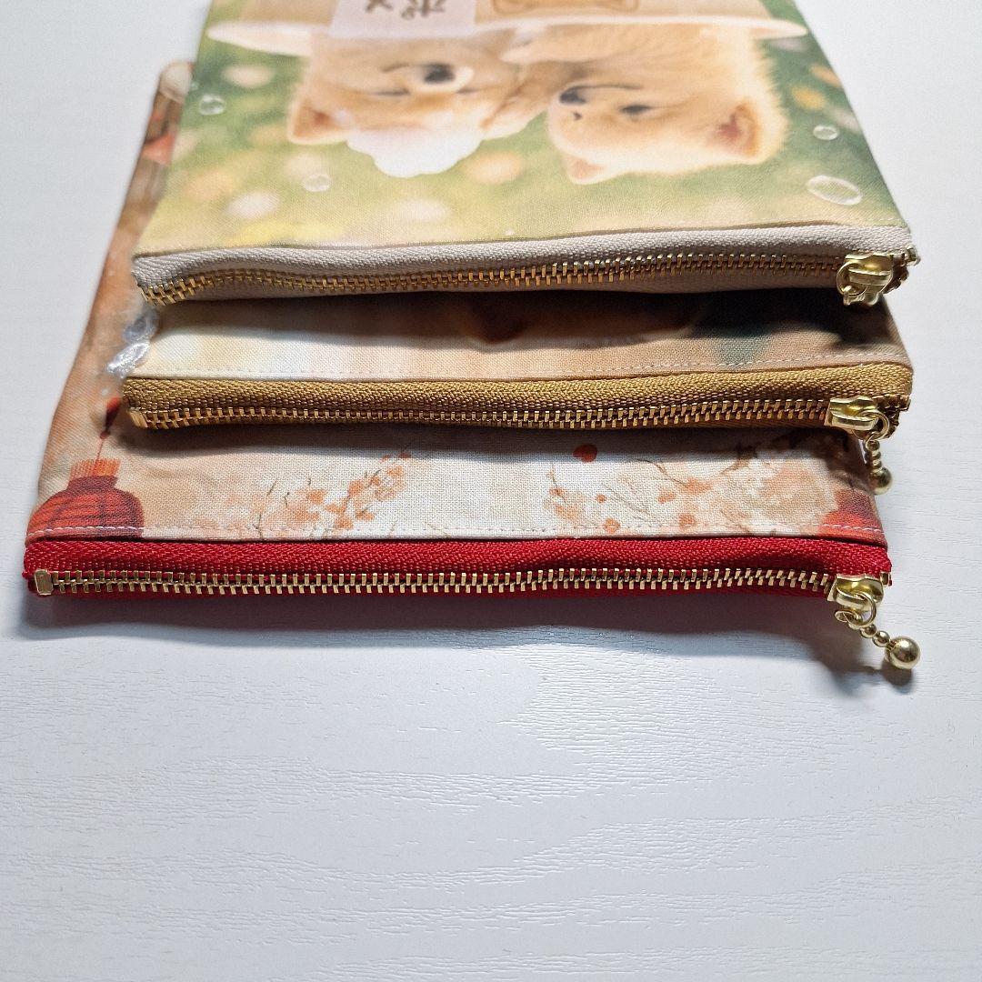 ポメラニアンパネル生地　ハンドメイド　フラットポーチ