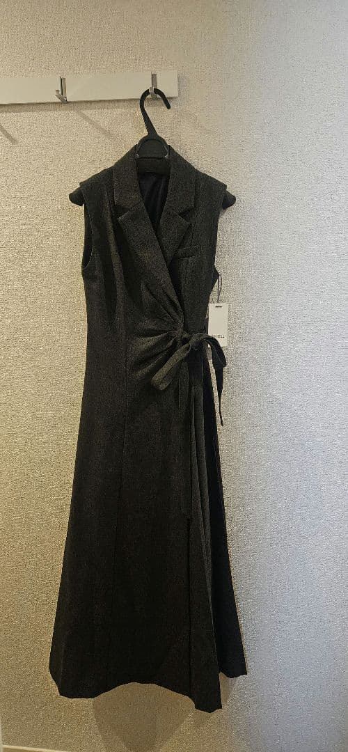 【2025AW今季新作】Sustainableサイドプリーツテーラードワンピース