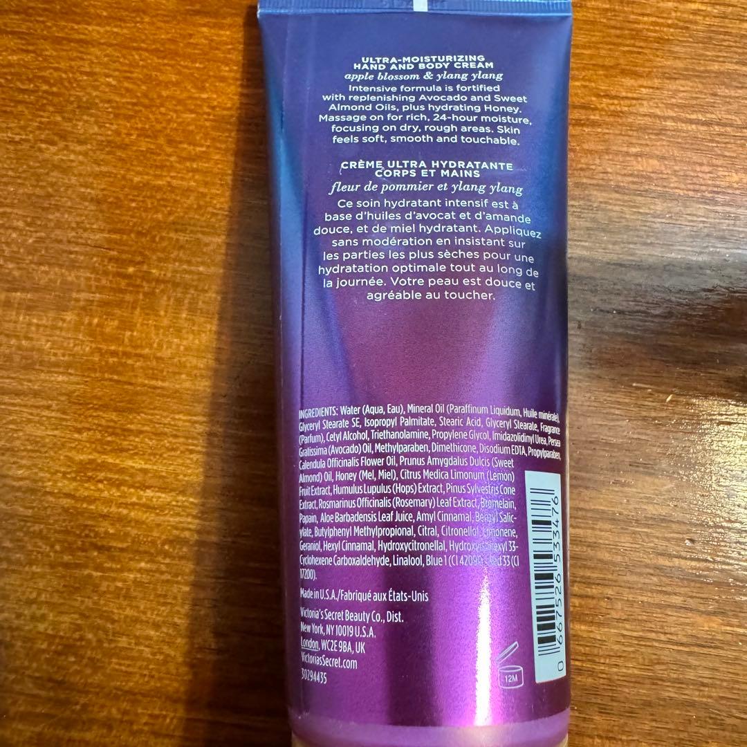 ヴィクトリアシークレット　エンドレスラブ　ボディクリーム　ボディーウォッシュ