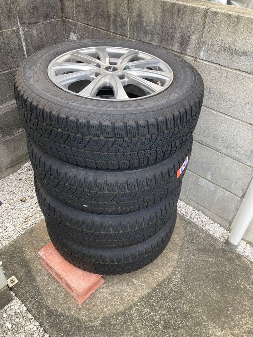 2022年製スタッドレスタイヤ 195/65 R15 4本セット引取限定