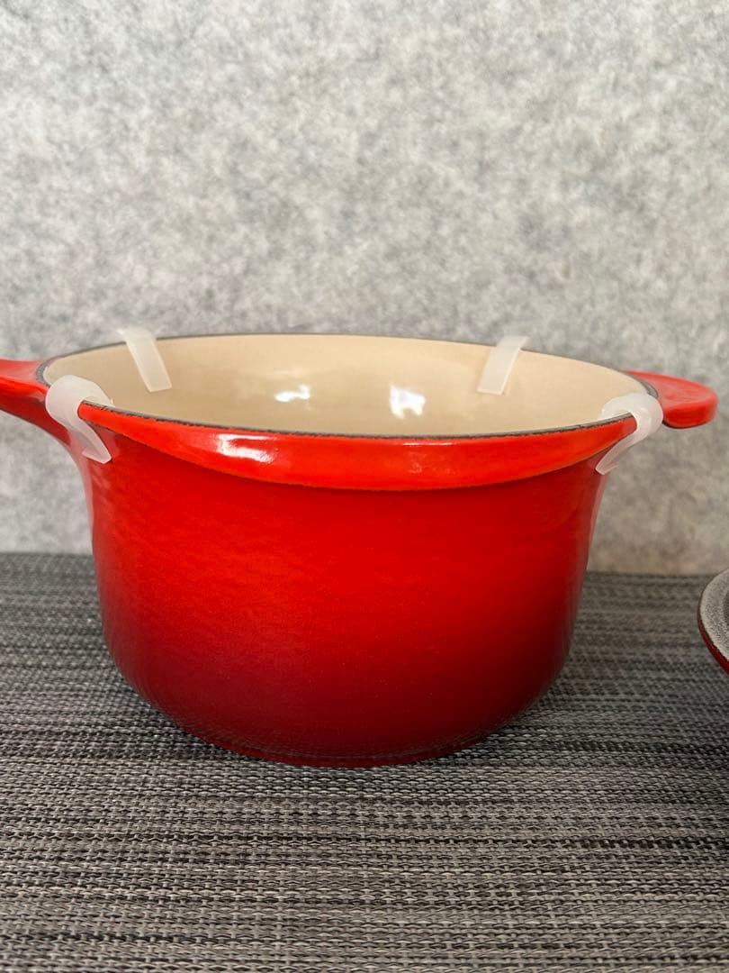 Le Creuset ルクルーゼ　片手鍋 16cm チェリー　ソースパン