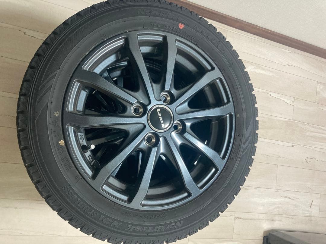 美品155/65R14 アルミホイール付きスタッドレスタイヤ4本セット
