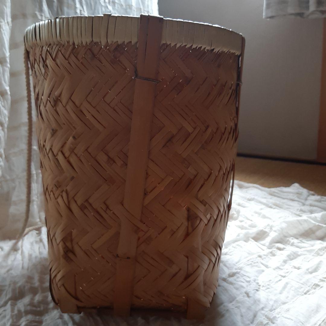 背負い籠