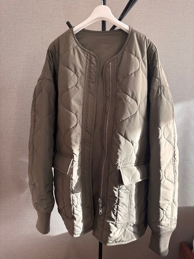 ちえみ　1度のみ使用　キャラクス　CALUX キルティングダウンジャケット